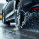 Aquaplaning: co robić, gdy auto traci przyczepność na wodzie i jak zmniejszyć ryzyko